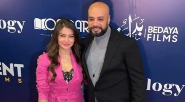 أول ظهور مشترك.. حاتم صلاح وزوجته يحضران عرض فيلم طلقني